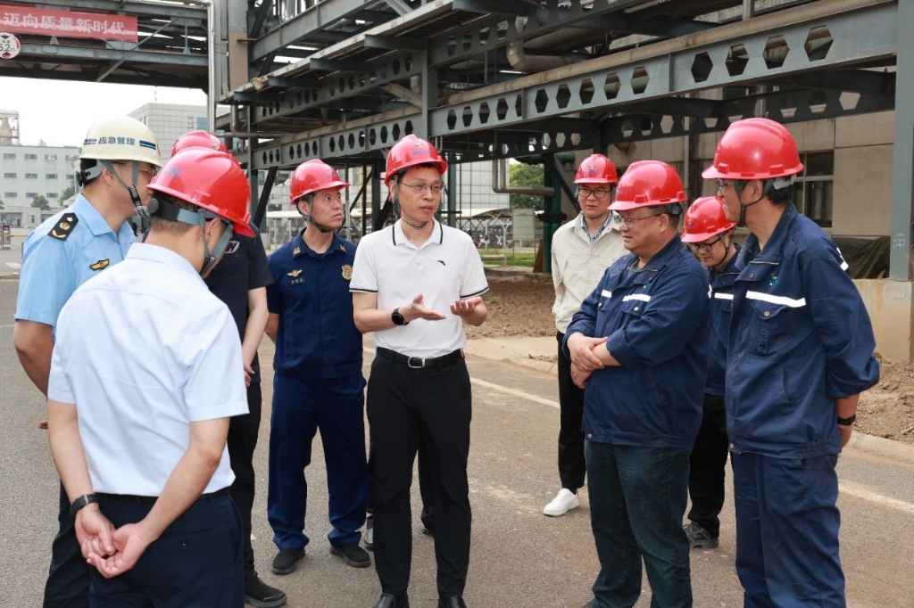 市委常委、常務副市長張韶峰檢查節日期間化工企業安全生產工作
